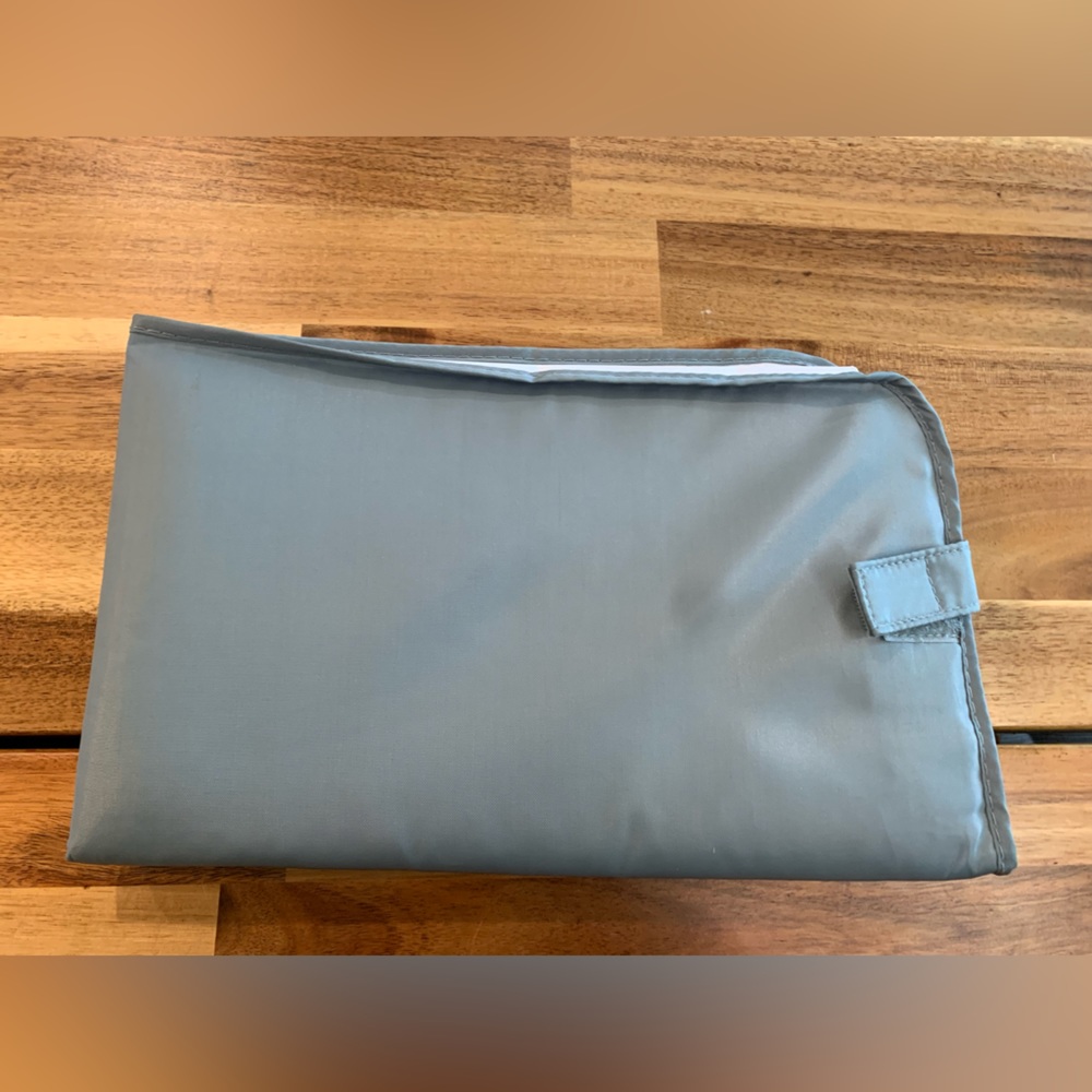 Columbia Diaper/ Messenger Bag| Hunter Green - Picture 14 of 16